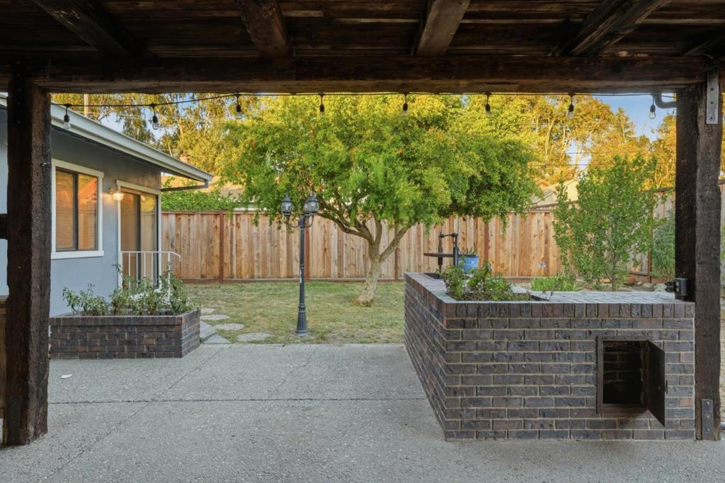 1301 Highland Drive Property Photo 36