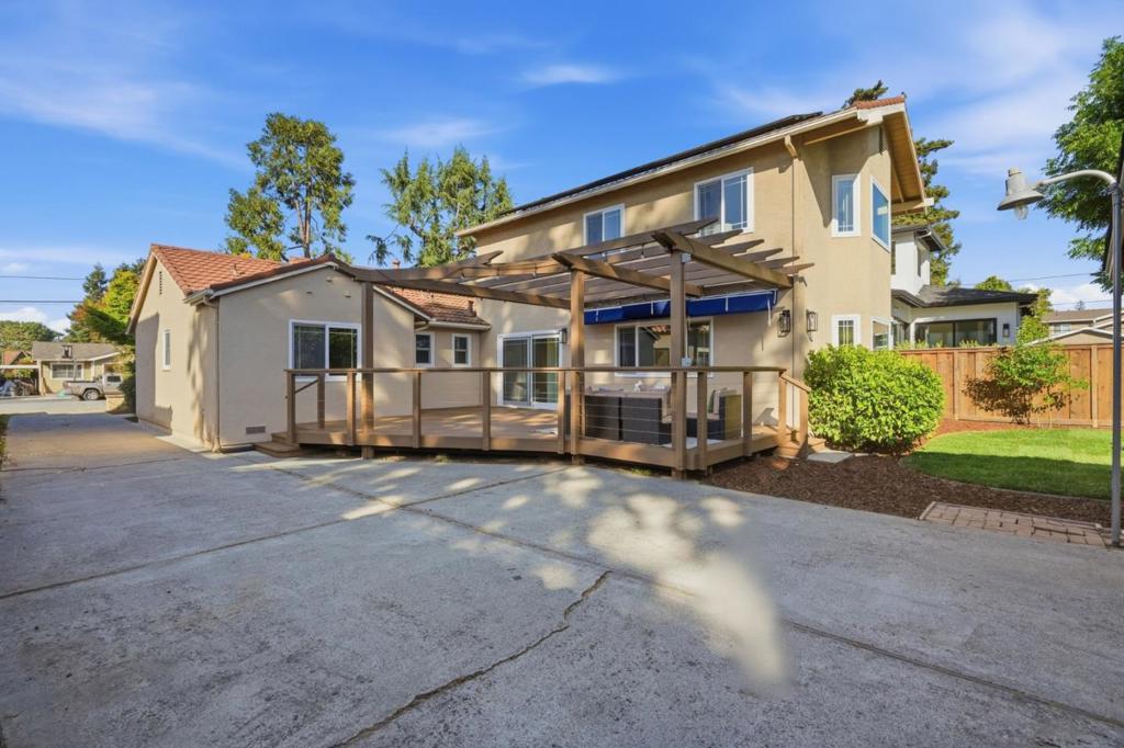 385 Carmelita Drive Property Photo 42