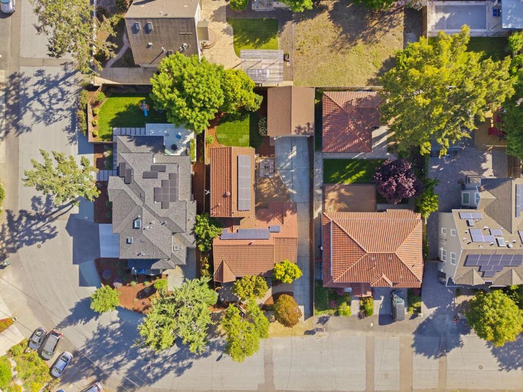 385 Carmelita Drive Property Photo 49