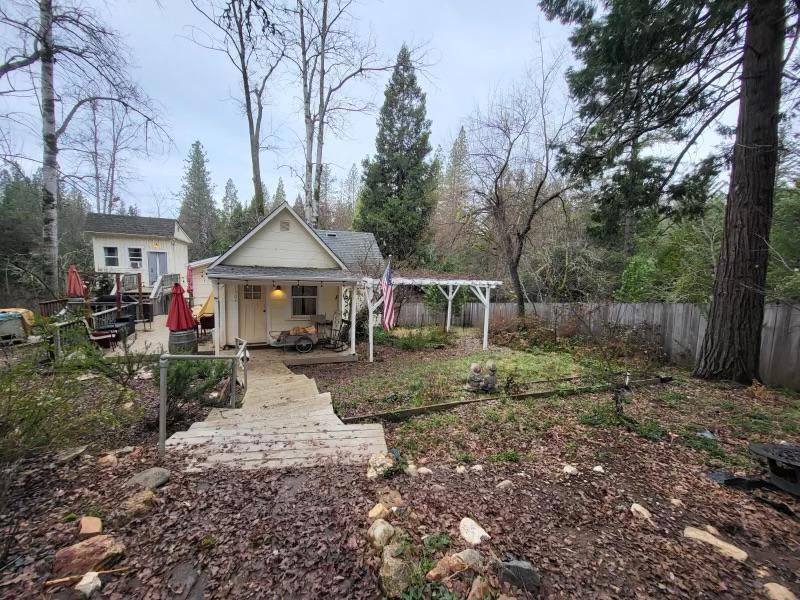 1902 Garner Road Property Photo 1
