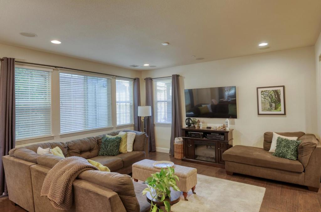 13006 Pope Lane Property Photo 5