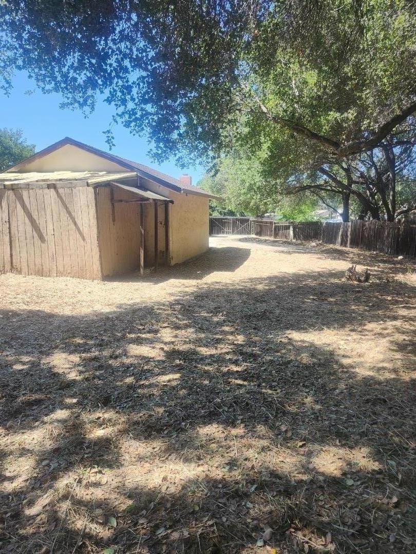 2660 Aborn Road Property Photo 2