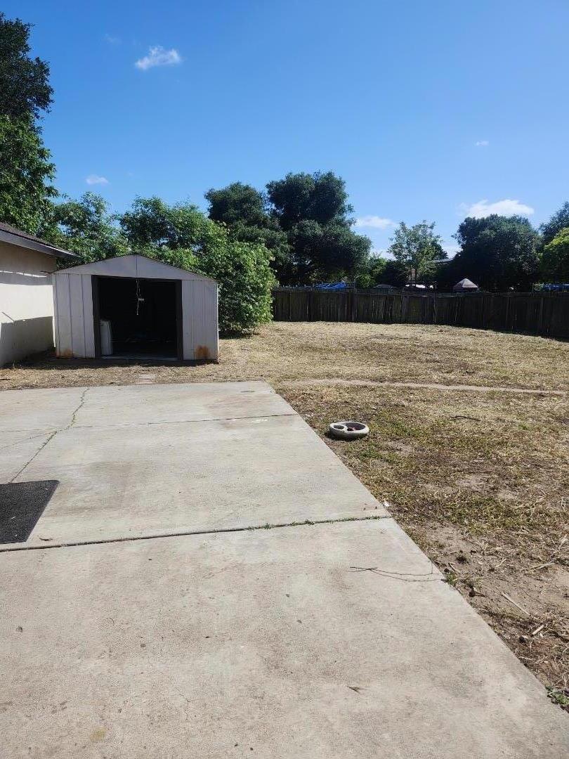 2660 Aborn Road Property Photo 4