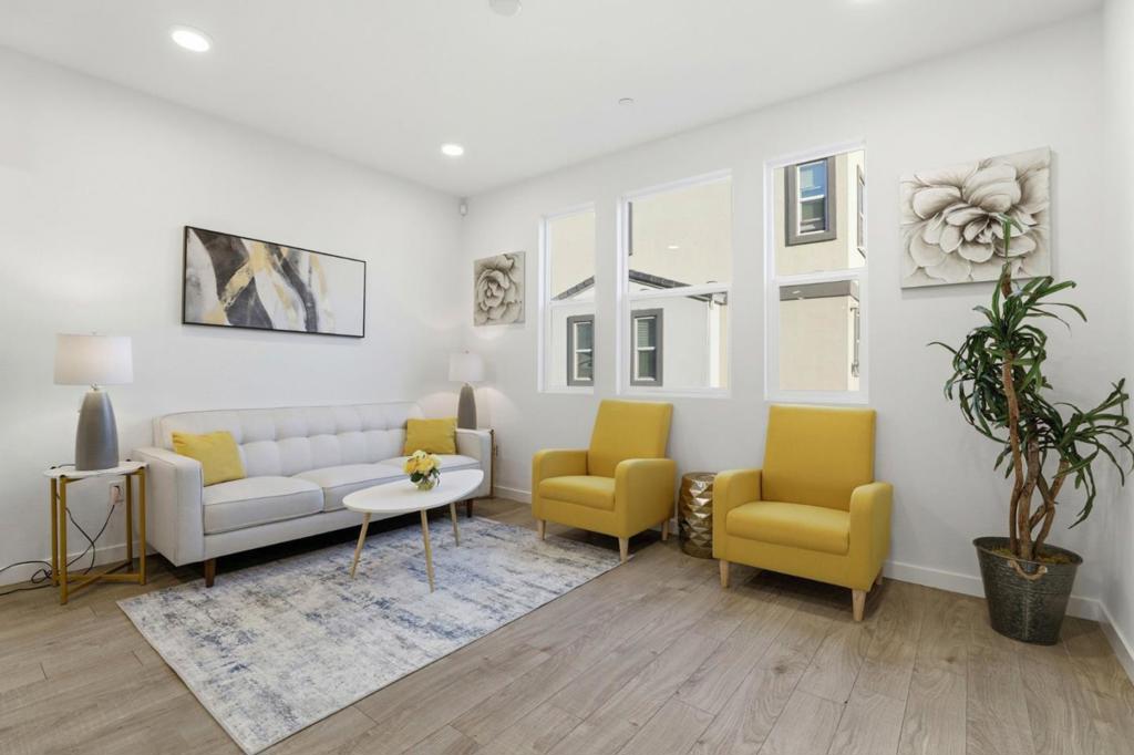 876 Garden Street Property Photo 1