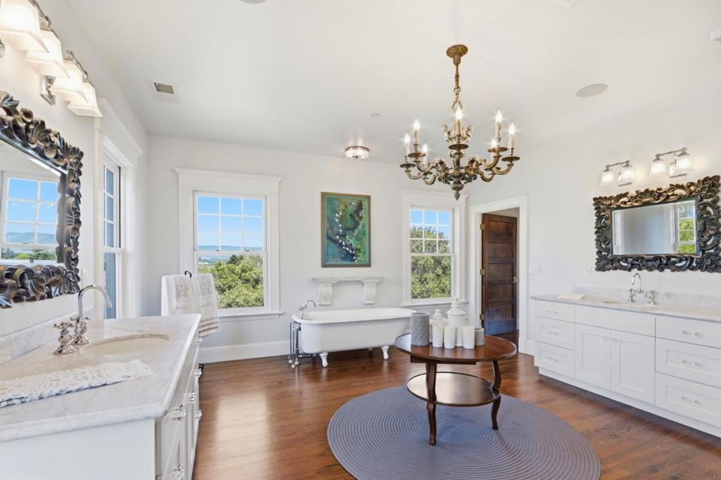 155 Scarlet Court Property Photo 19