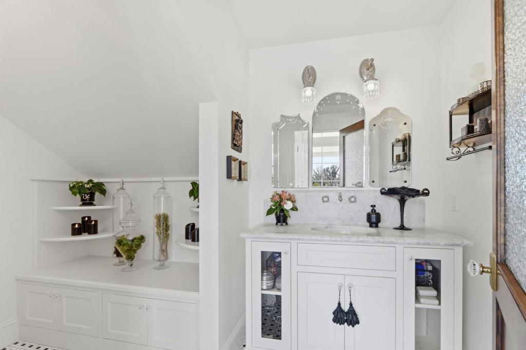 155 Scarlet Court Property Photo 25