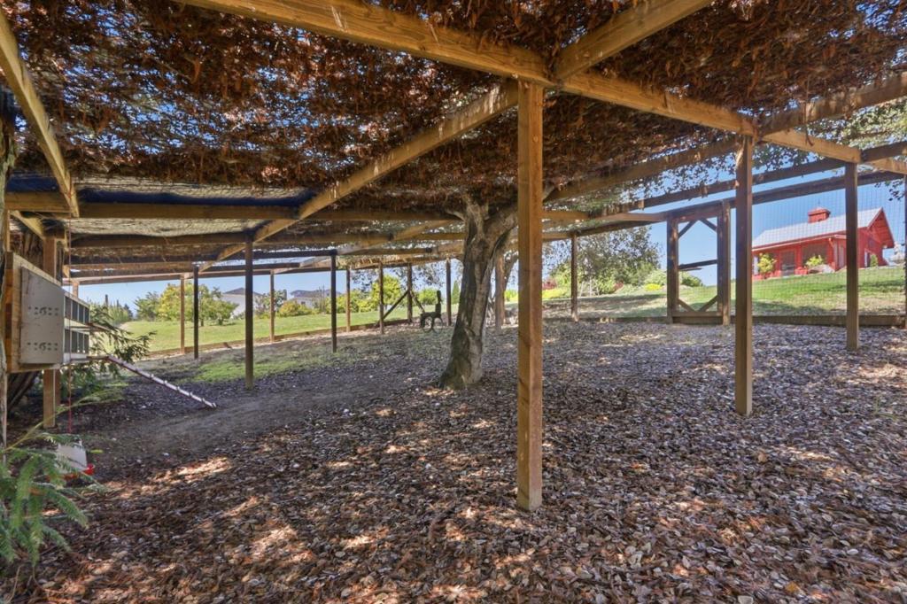155 Scarlet Court Property Photo 47