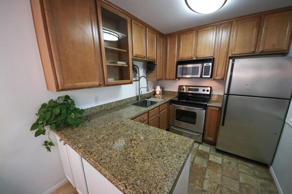 546 Woodside Oaks 6 Property Photo 13