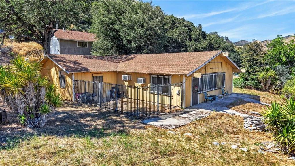 46404 Arroyo Seco Road Property Photo 1
