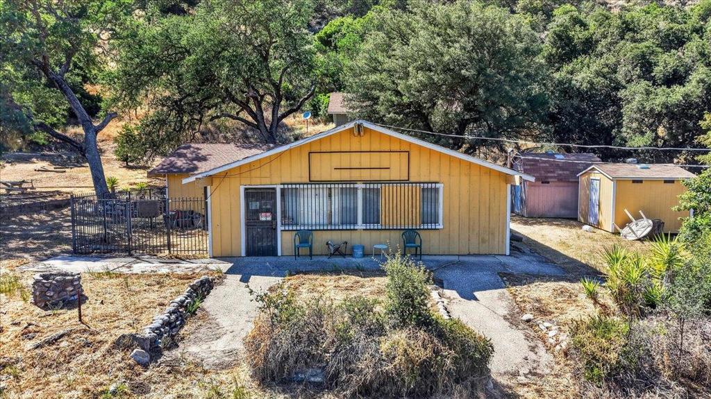 46404 Arroyo Seco Road Property Photo 7