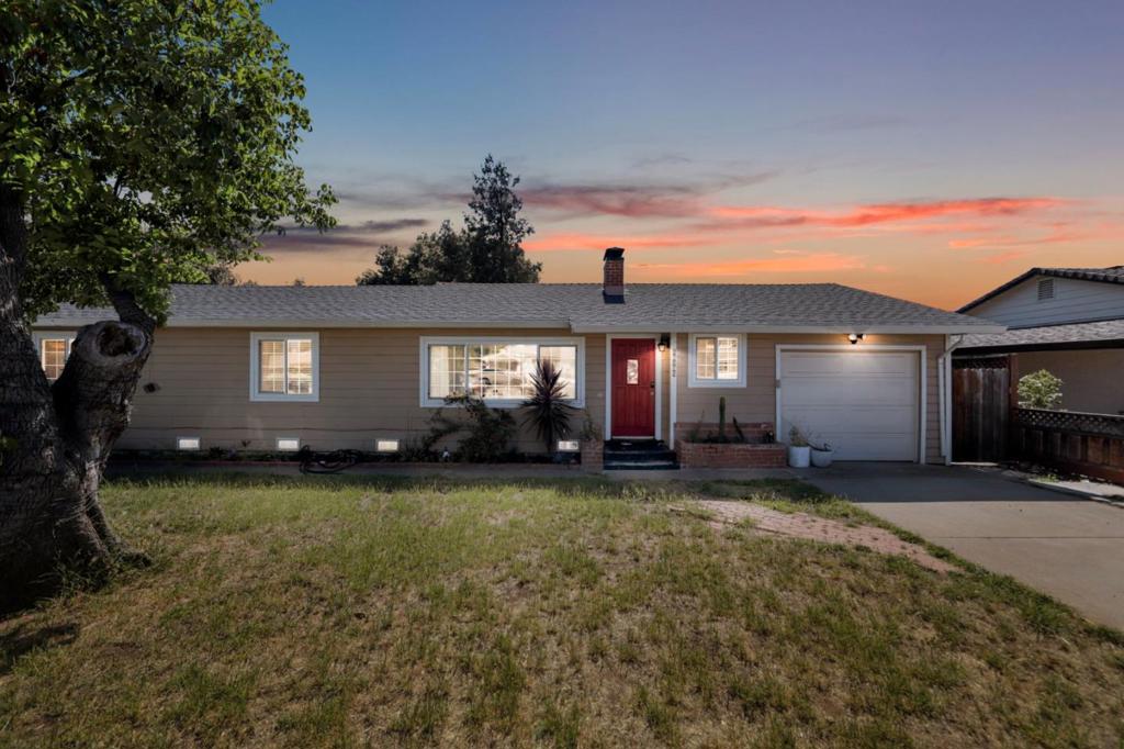 16195 Church Street Property Photo 4