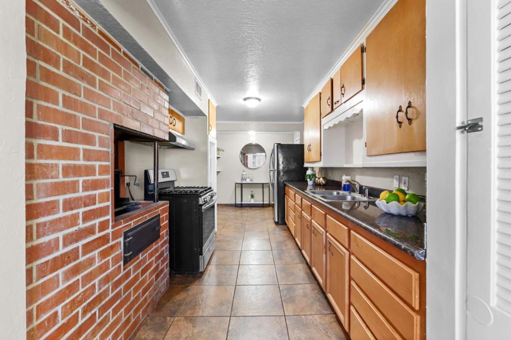 16195 Church Street Property Photo 13