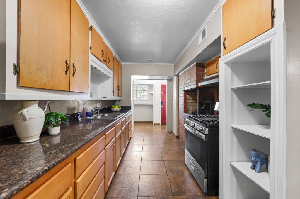 16195 Church Street Property Photo 18