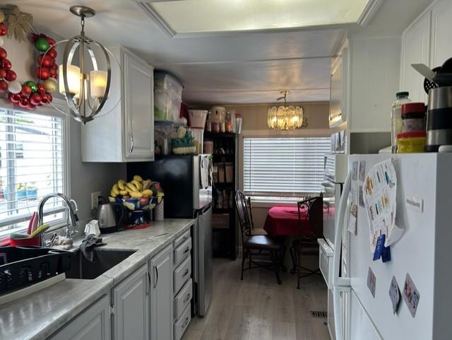 2053 East Bayshore 7 Property Photo 5