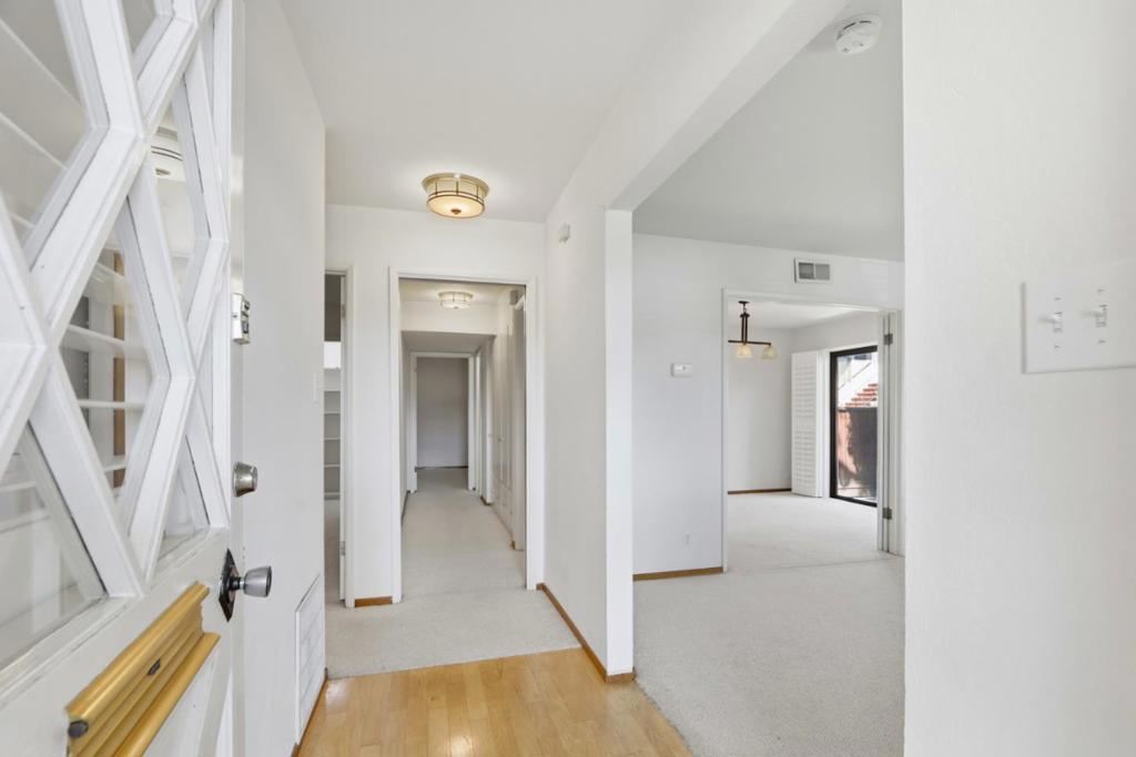 94 Roxbury Street Property Photo 10