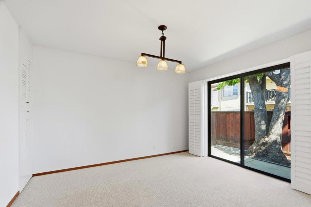 94 Roxbury Street Property Photo 15