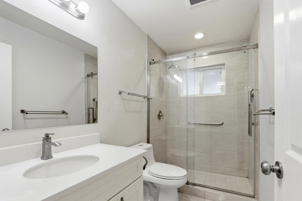 94 Roxbury Street Property Photo 20
