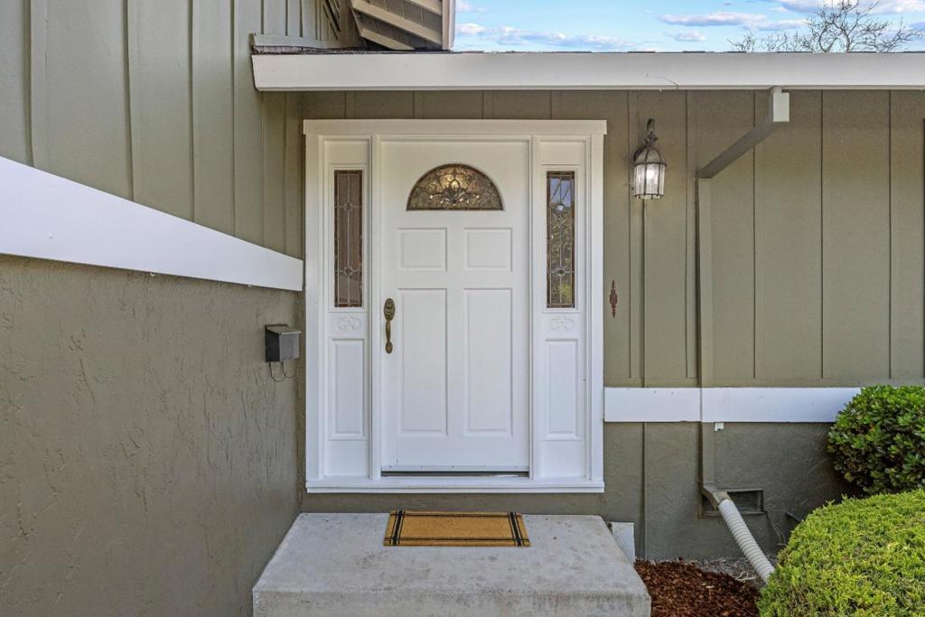 200 Danville Drive Property Photo 4