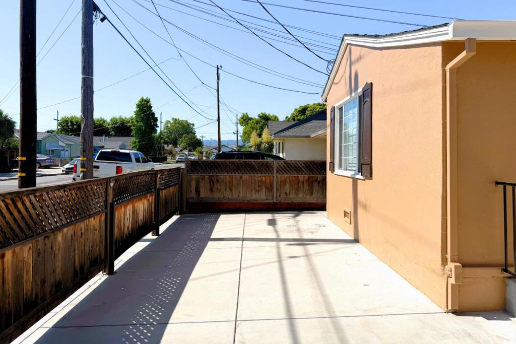 1118 Victoria Avenue Property Photo 4