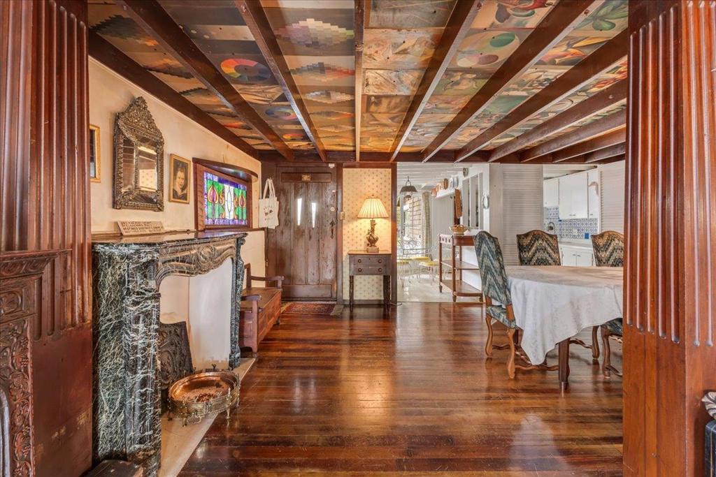 841 Congress Avenue Property Photo 12
