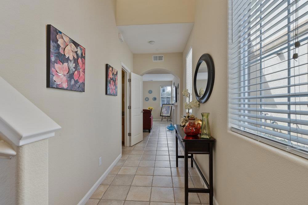26 Oliveira Loop Property Photo 6