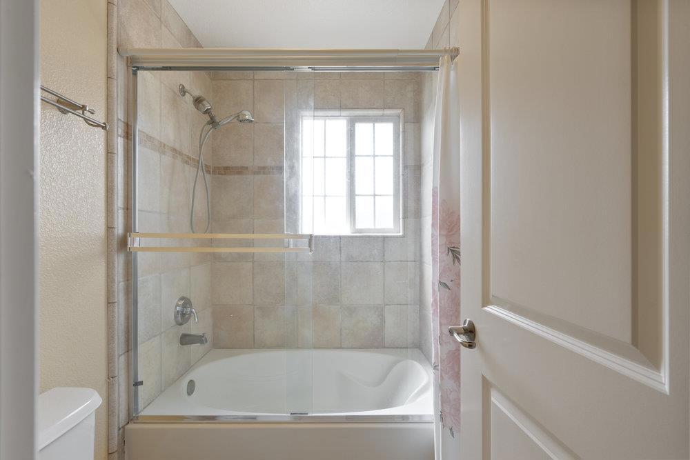26 Oliveira Loop Property Photo 26