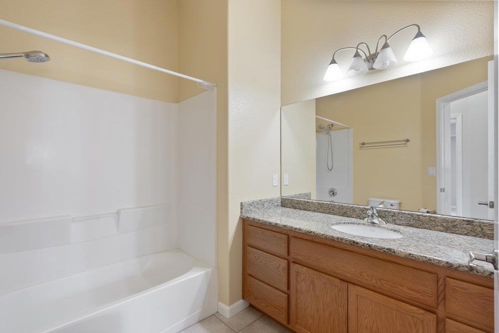 26 Oliveira Loop Property Photo 29