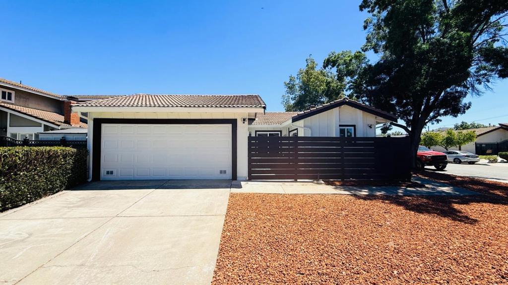 5886 Southwind Drive Property Photo 23