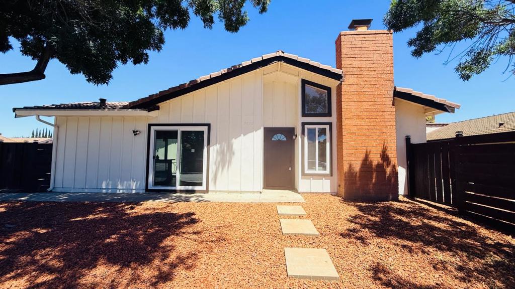 5886 Southwind Drive Property Photo 24