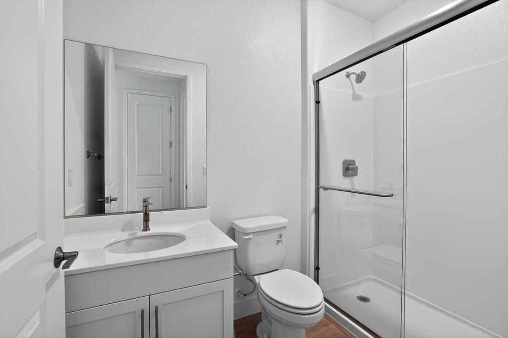 197 Golden Gate Lane Property Photo 12