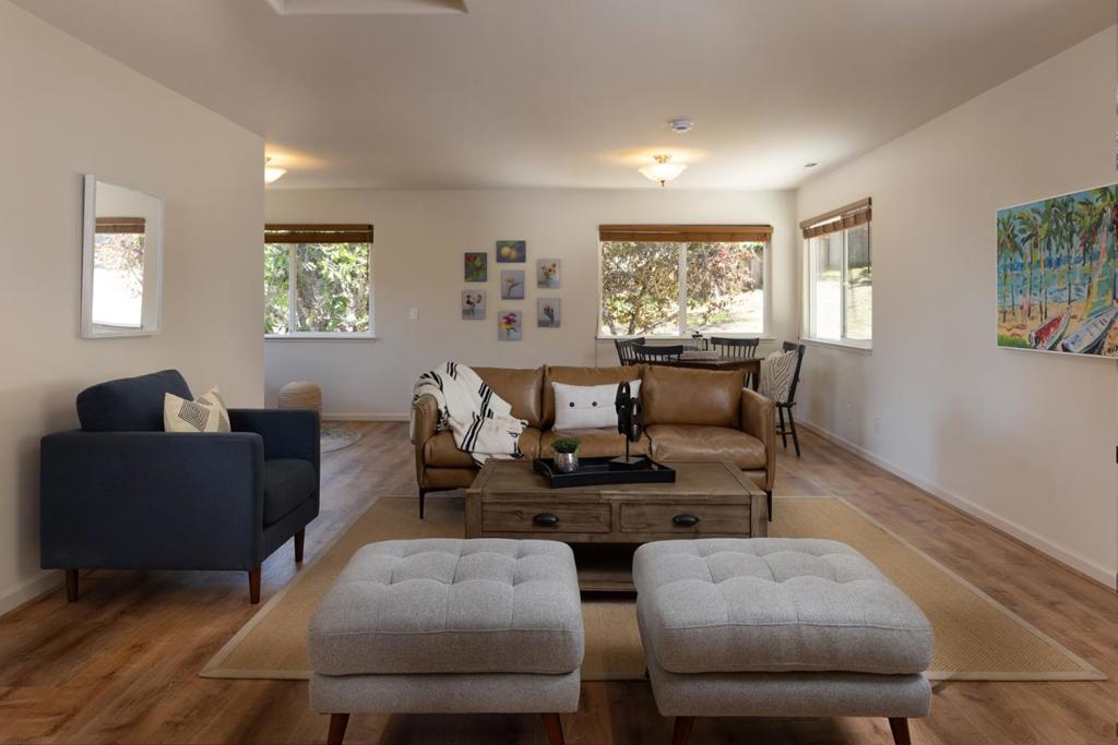 1 Crescent Circle Property Photo 19