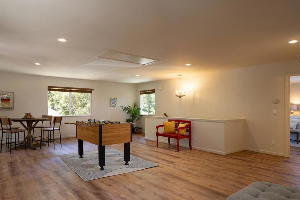 1 Crescent Circle Property Photo 21