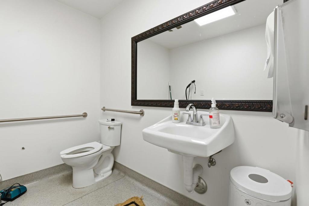 7451 Monterey Road Property Photo 35