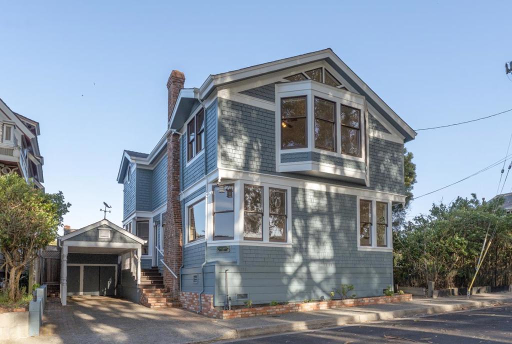 111 12th Street Property Photo 1