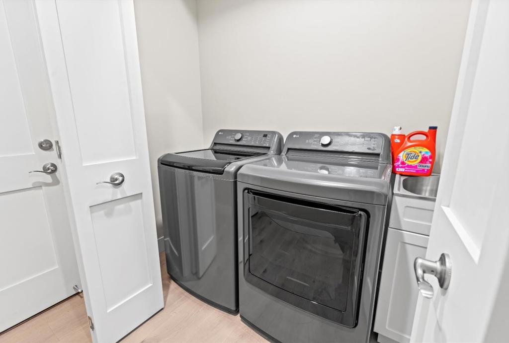 755 Fleming Avenue Property Photo 33