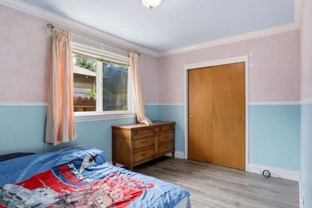 3125 Durant Avenue Property Photo 11