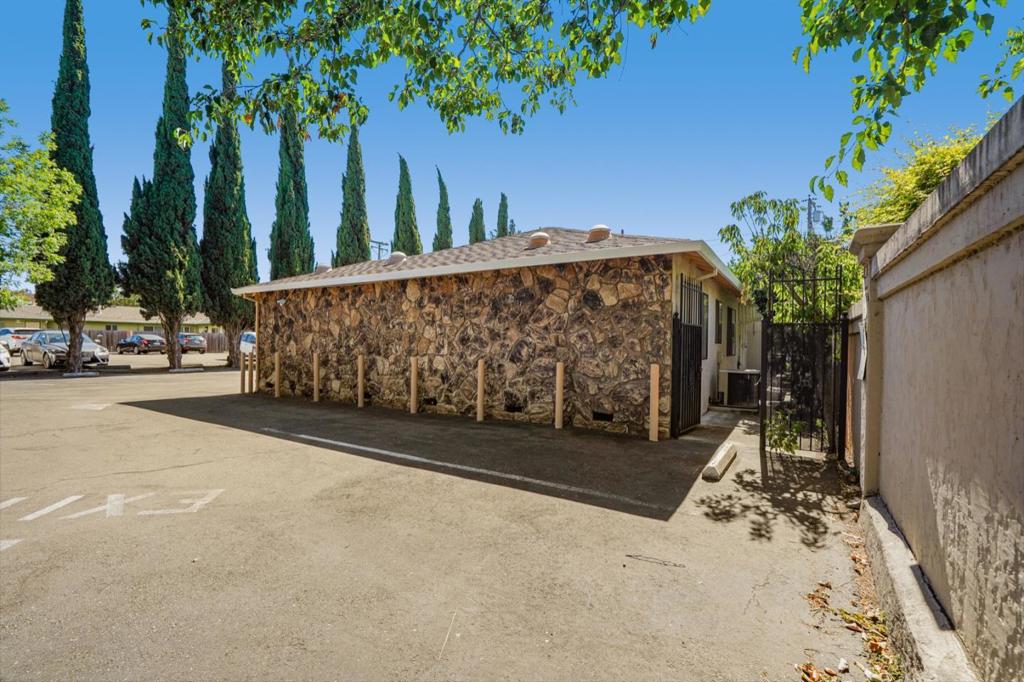 ML82047824 Property Photo 7