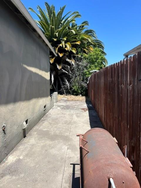 1225 Cypress Street Property Photo 10