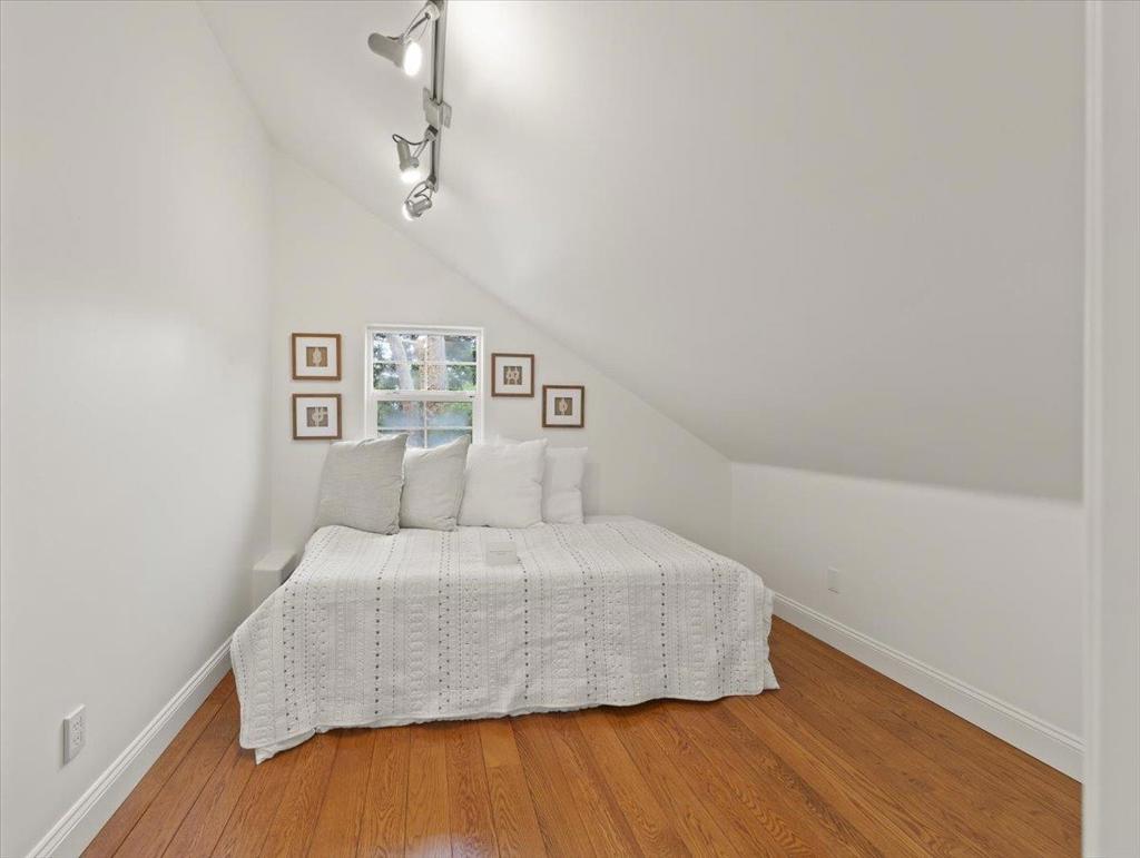 494 Grove Acre Avenue Property Photo 26