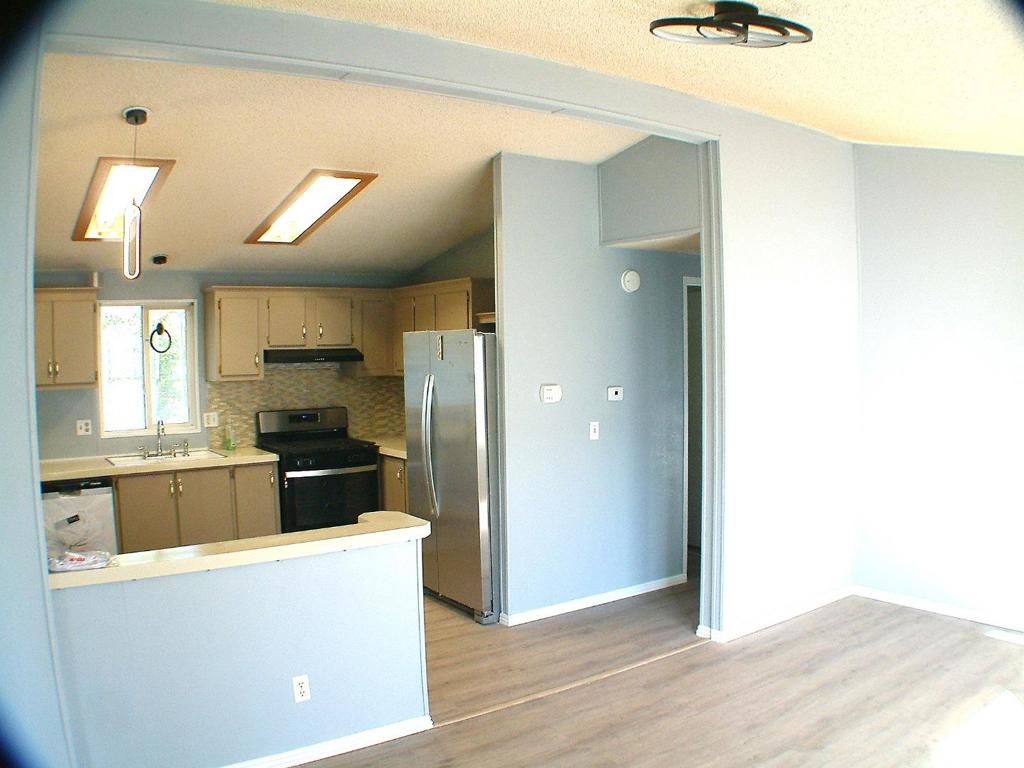580 Ahwanee Avenue 49 Property Photo 2