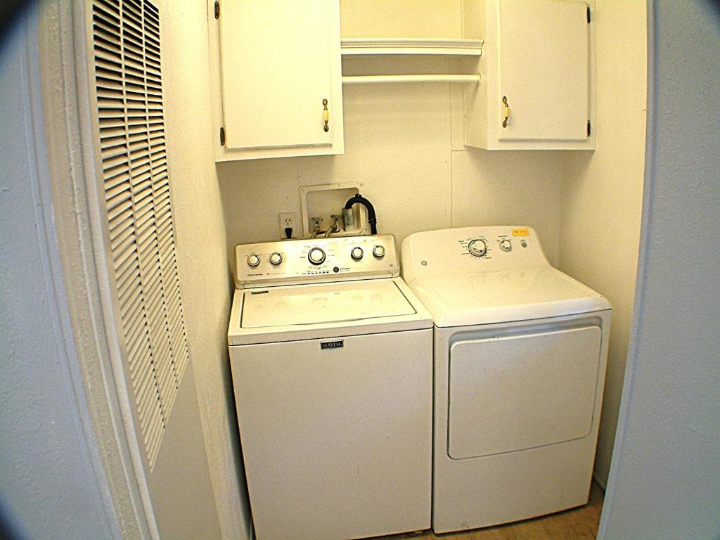 580 Ahwanee Avenue 49 Property Photo 19
