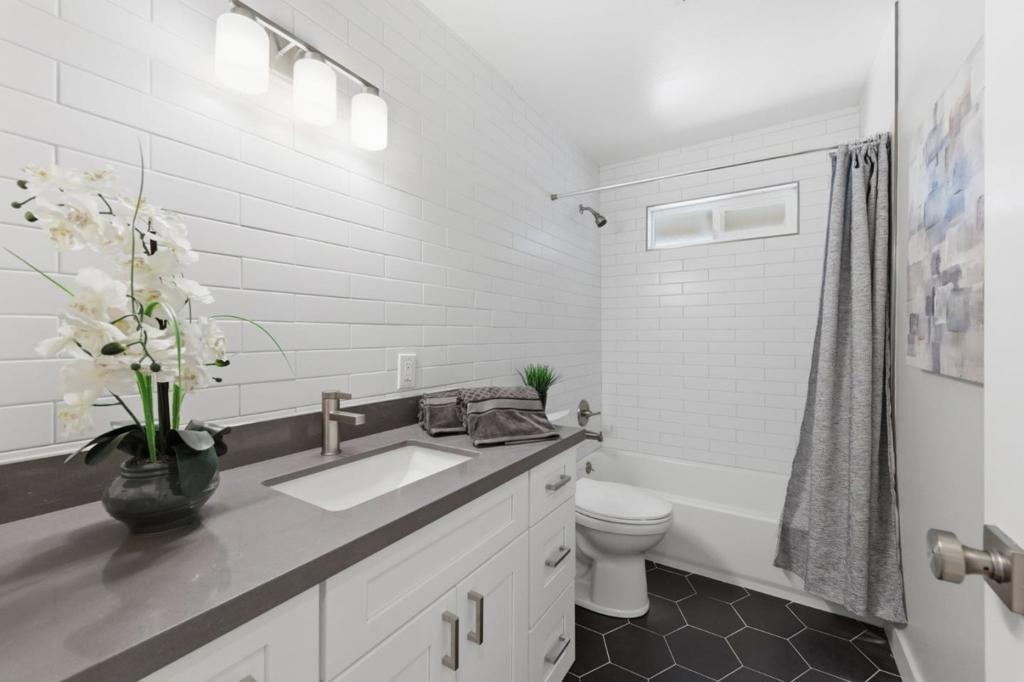 181 Warwick Drive Property Photo 27