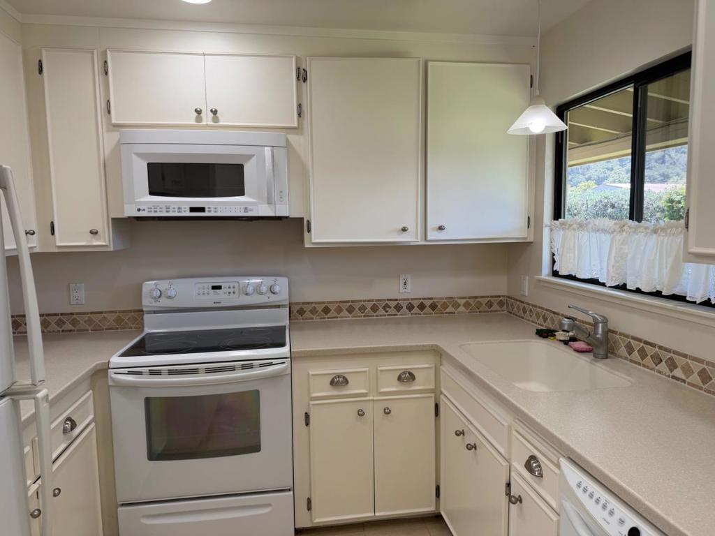 245 Hacienda Carmel Property Photo 4