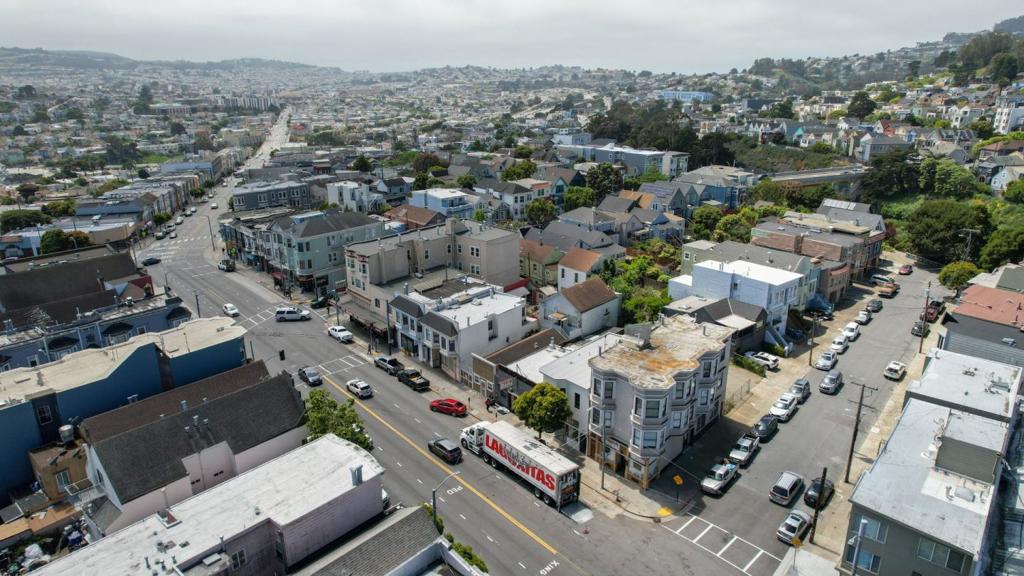 3774 Mission Street Property Photo 5