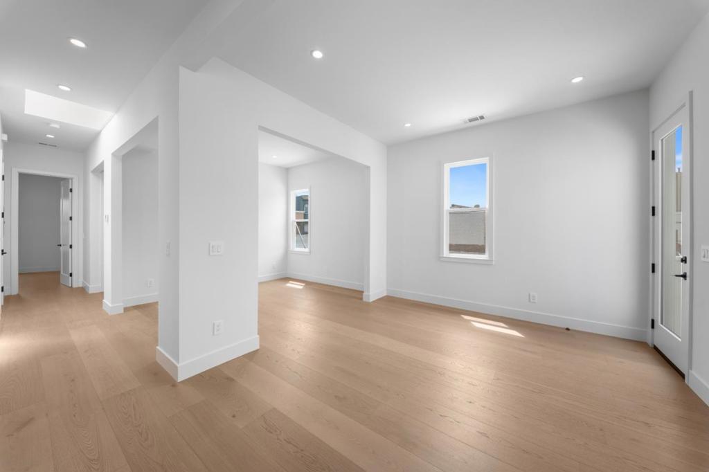 3774 Mission Street Property Photo 13