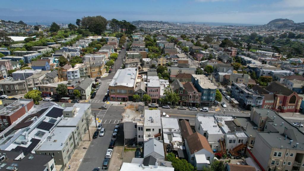 3774 Mission Street Property Photo 54