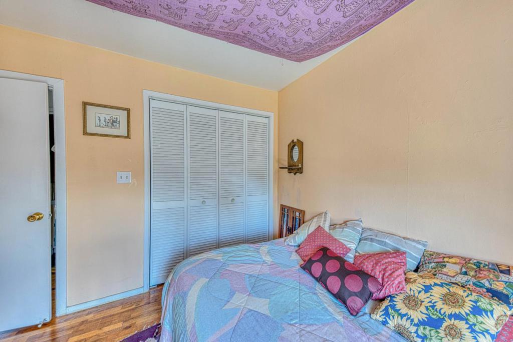 1833 Waring Street Property Photo 11