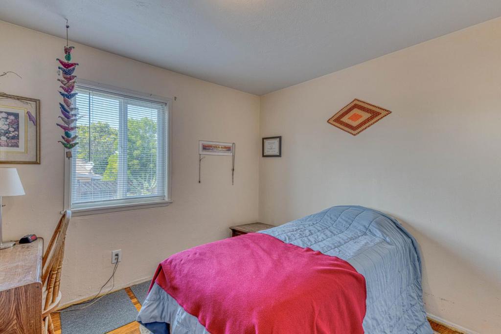 1833 Waring Street Property Photo 12