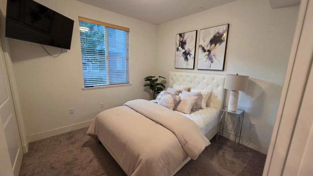 386 Rhythm Lane Property Photo 12
