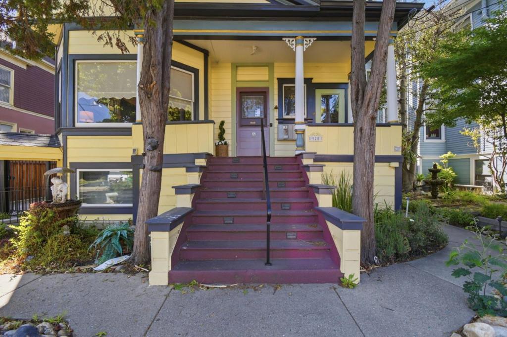 925 Chestnut Street Property Photo 4
